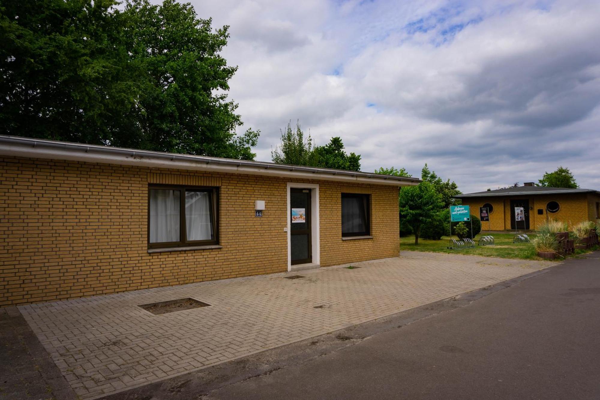 Haus Strandlust- Gemuetliches Studio Direkt Am Duemmer Apartment Lembruch Exterior foto